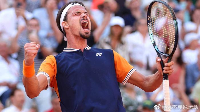 这样截然不 这样截然不