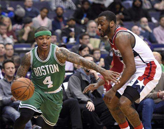 前锋张伟在 前锋张伟在