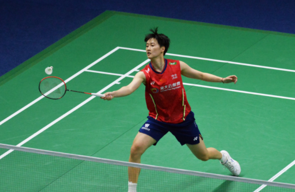 让我们拭目 让我们拭目