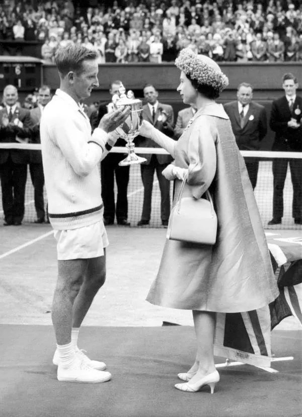 各方的指责 各方的指责