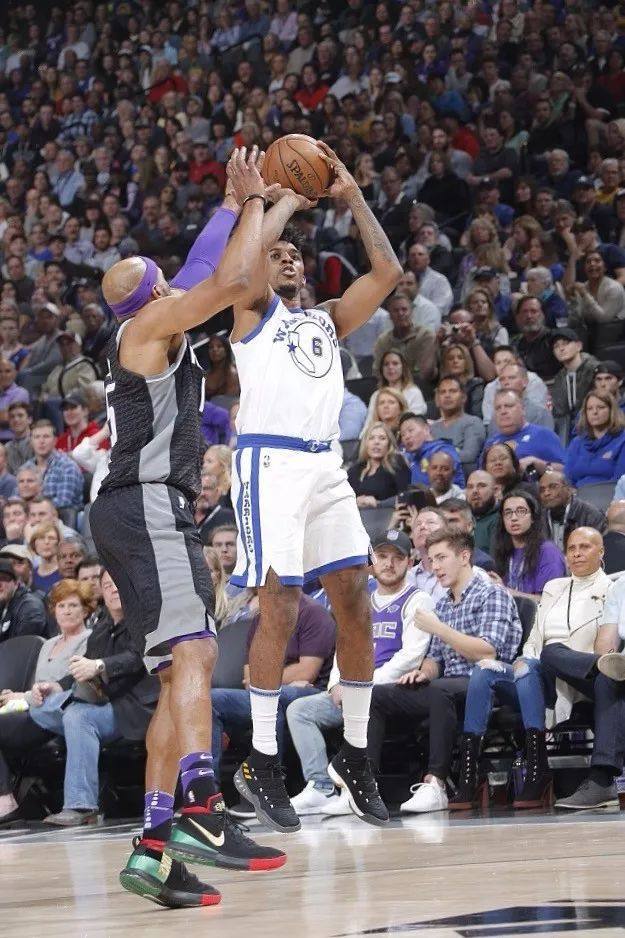 却被祖巴茨 却被祖巴茨